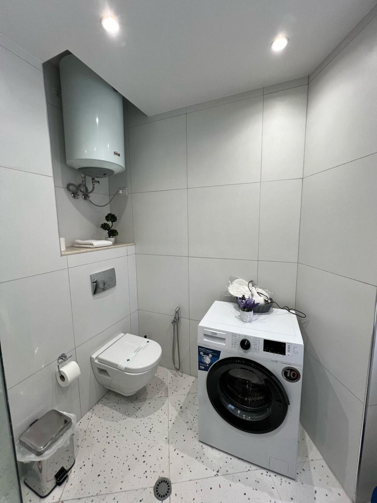 شقة Metropolitan Charm: Cozy 1Br In 7Min To Skanderbeg تيرانا المظهر الخارجي الصورة