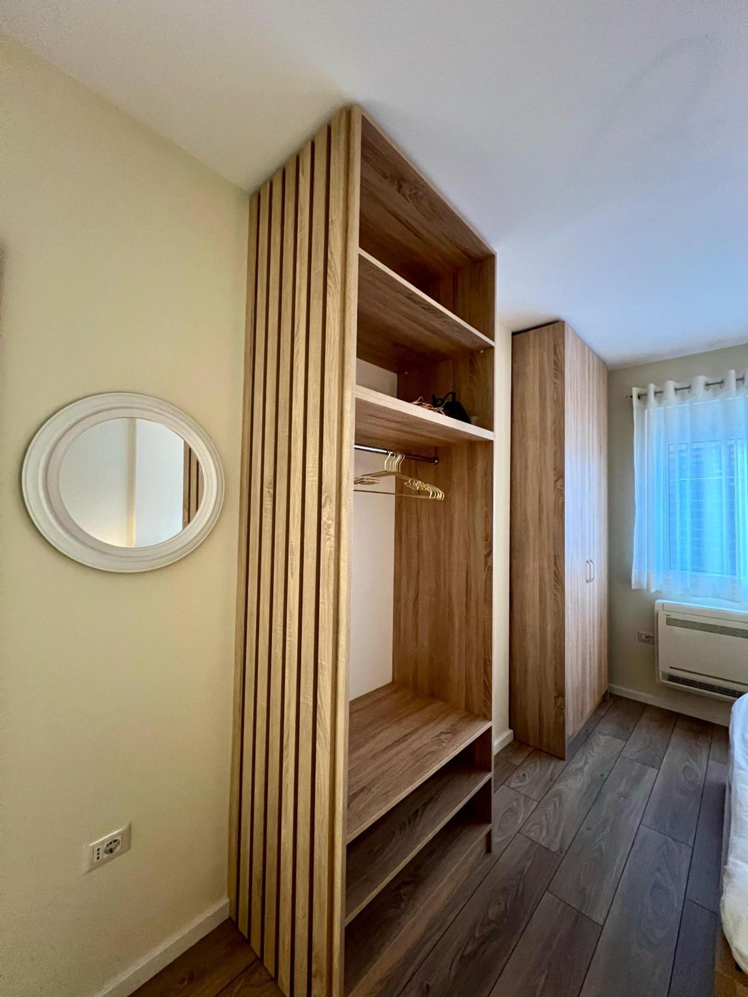 شقة Metropolitan Charm: Cozy 1Br In 7Min To Skanderbeg تيرانا المظهر الخارجي الصورة