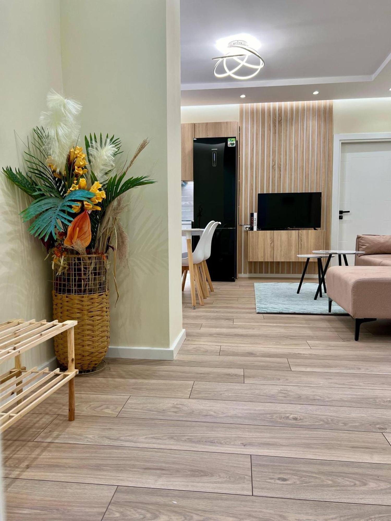 شقة Metropolitan Charm: Cozy 1Br In 7Min To Skanderbeg تيرانا المظهر الخارجي الصورة