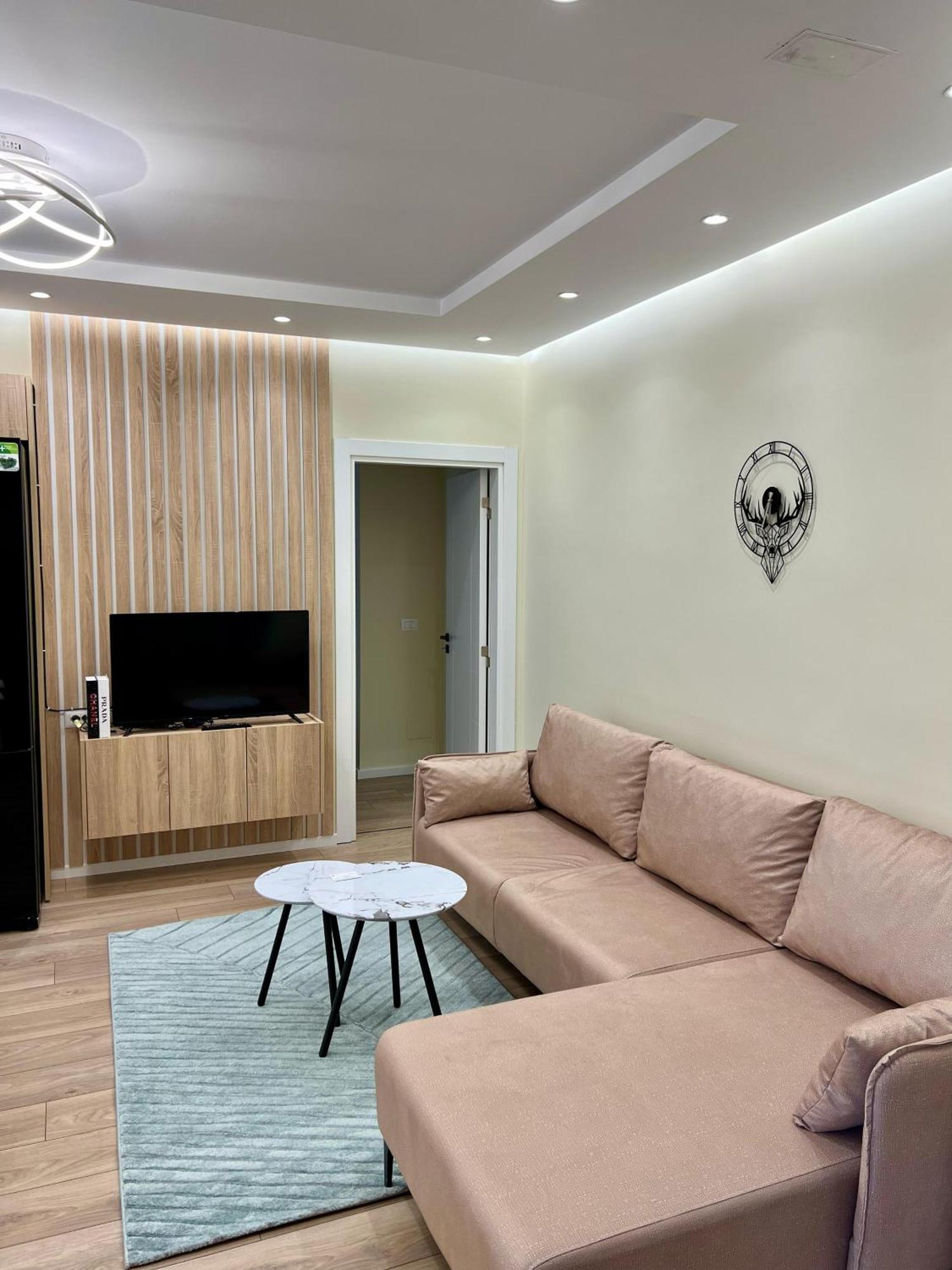 شقة Metropolitan Charm: Cozy 1Br In 7Min To Skanderbeg تيرانا المظهر الخارجي الصورة